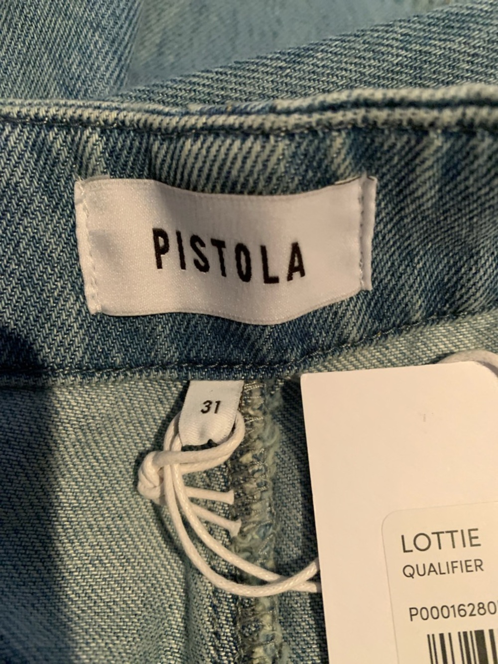 Pistola
Lottie High
Waist Wide Leg
Jeans 👖
Color: Qualifier
Size 31 - Picture 9 of 9